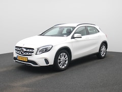 Mercedes-Benz GLA-Klasse - 180 Business Solution | ACHTERUITRIJCAMERA | HALF LEDER INTERIEUR | NAVIGATIE | CLIMATE CO