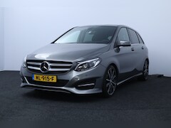Mercedes-Benz B-klasse - 180 Business Solution/ Trekhaak/ 18'' LMV/ LED Koplampen/ Camera/ Keyless-GO/ Stoelverw./