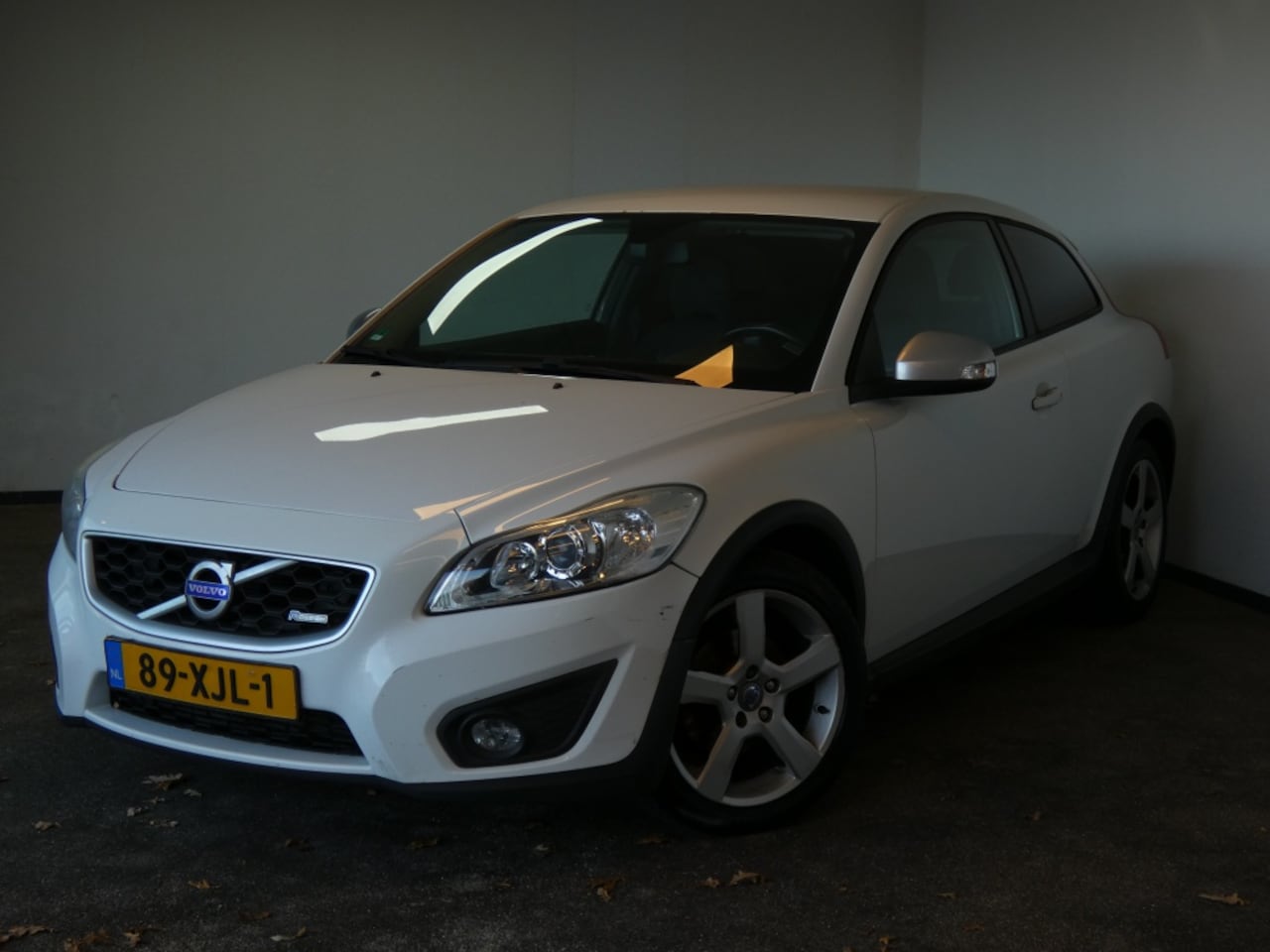 Volvo C30 - 1.6 D2 R-edition R DESIGN - AutoWereld.nl