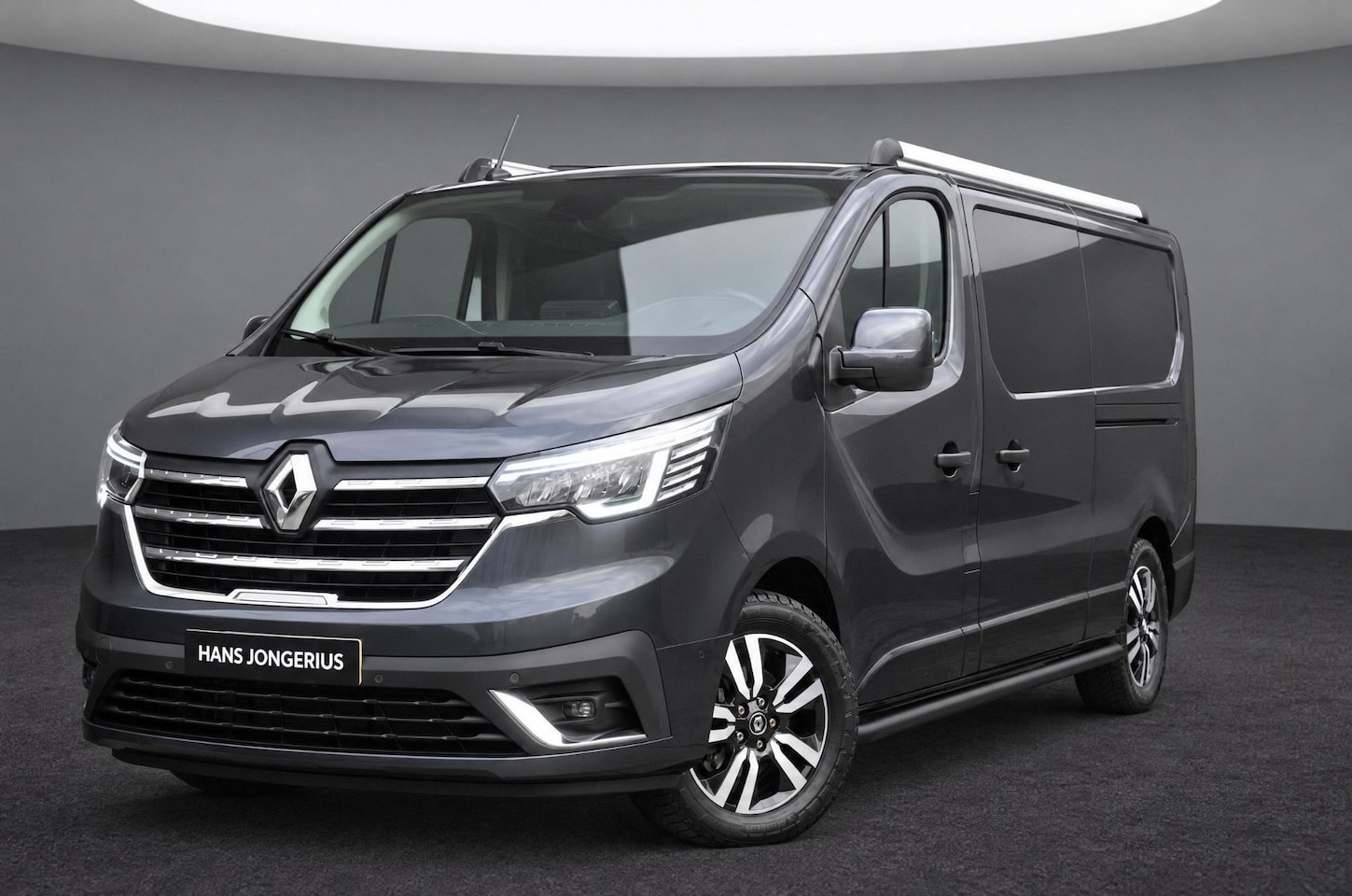 Renault Trafic - 2.0 dCi 170 T29 L2H1 DC Luxe | DUBBELE CABINE | CAMERA | NAVI | STOELVERWARMING | TREKHAAK - AutoWereld.nl