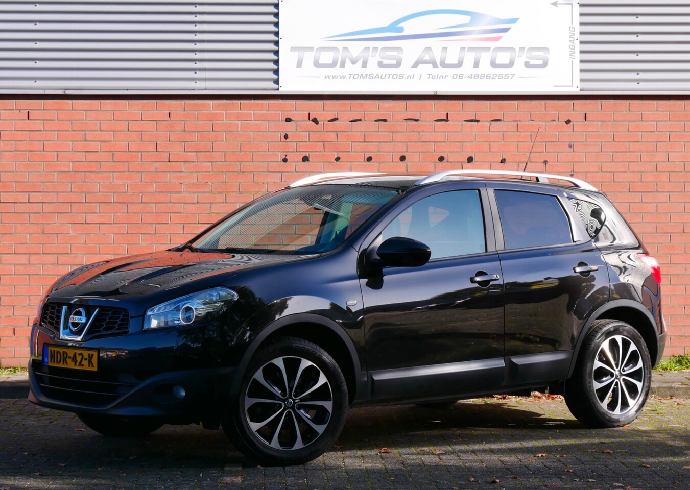 Nissan Qashqai - 1.6 Acenta. panorama. camera. navi. clima - AutoWereld.nl