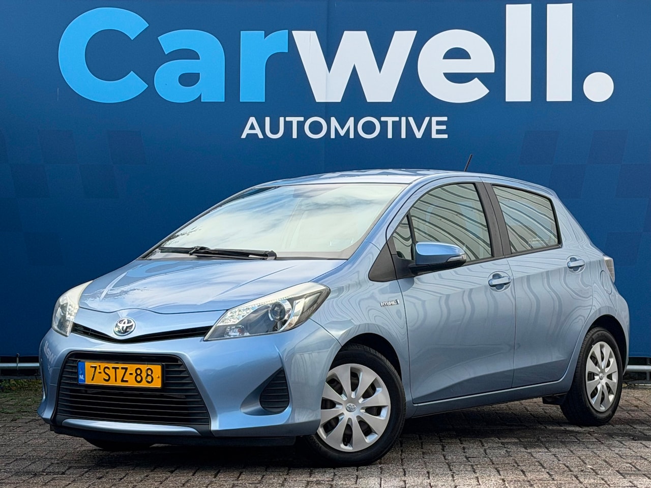 Toyota Yaris - 1.5 Full Hybrid Aspiration|2e Eigenaar|Trekhaak|Navi|Camera|Climate|Cruise|DealerOnderhoud - AutoWereld.nl