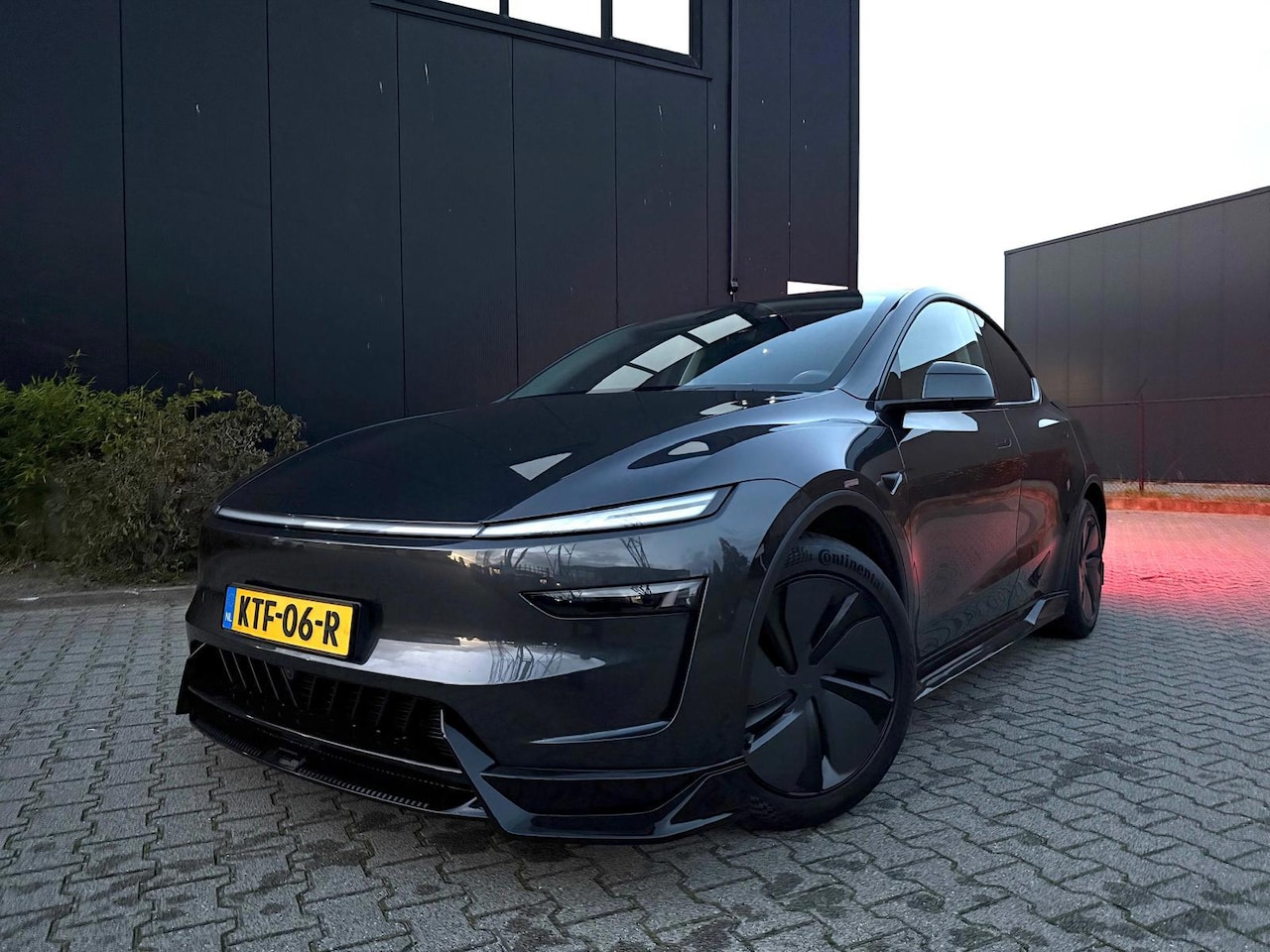 Tesla Model Y - Premium Long Range RWD 75 kWh - AutoWereld.nl