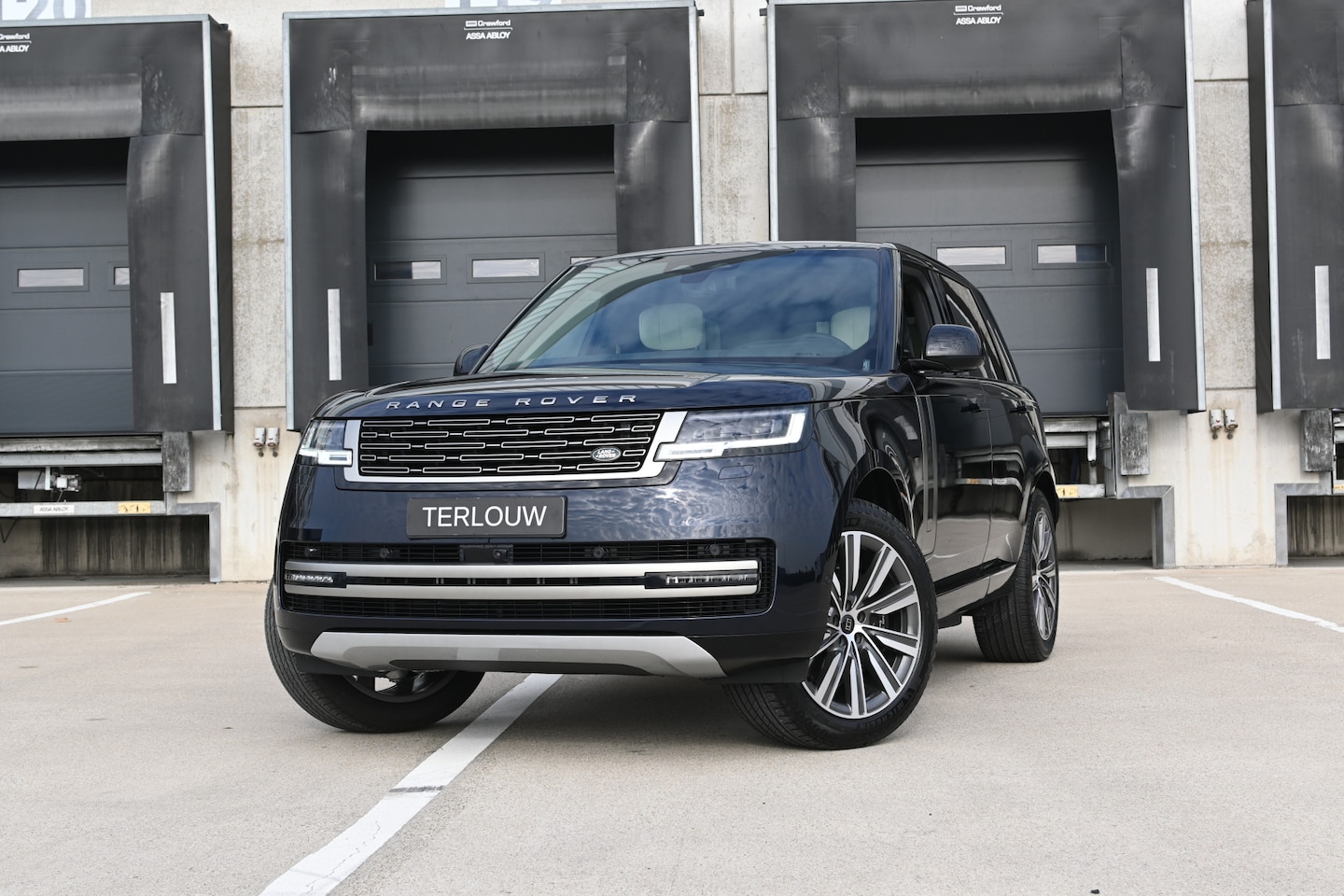 Land Rover Range Rover - 3.0 P550e Autobiography PHEV - AutoWereld.nl