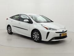 Toyota Prius - 1.8 Hybrid Dynamic | Apple Carplay / Android Auto | Dodehoek detectie | Stoelverwarming |