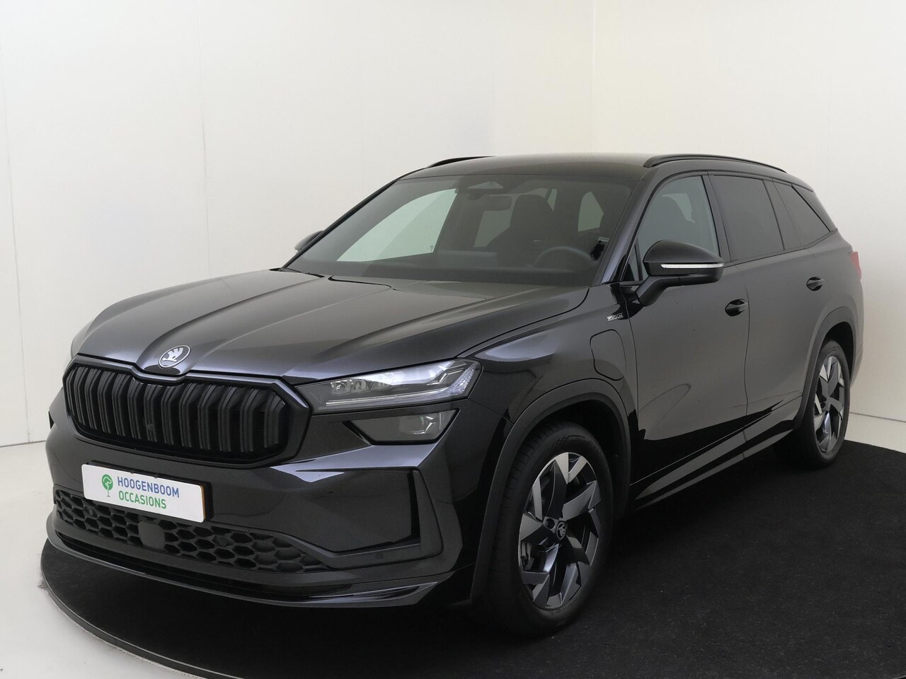 Skoda Kodiaq - 1.5 TSI PHEV Sportline Business | Trekhaak | Achteruitrijcamera | Bestuurdersstoel met mem - AutoWereld.nl