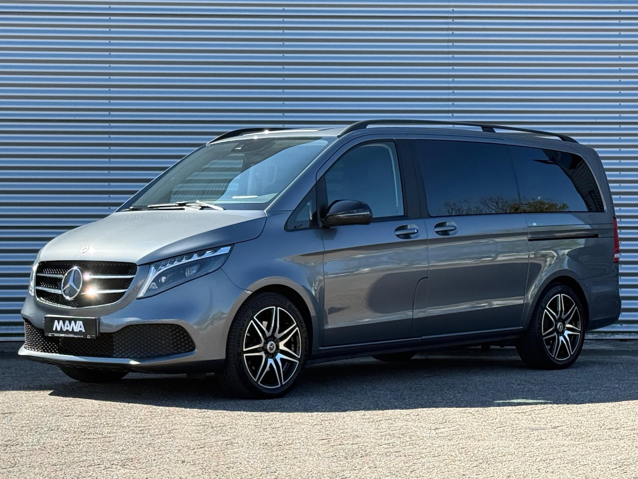 Mercedes-Benz V-klasse - 300d L2 DC Automaat Camera Carplay LM Velgen LED Dubbele schuifdeur EX. BPM/BTW! - AutoWereld.nl