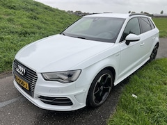 Audi A3 Sportback - 1.4 e-tron PHEV Amb Pro Line plus TOPCONDITIE