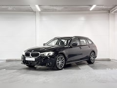 BMW 3-serie Touring - 330e | Innovation Pack | Driving Assistant Professional | Parking Assistant Plus | Head-up