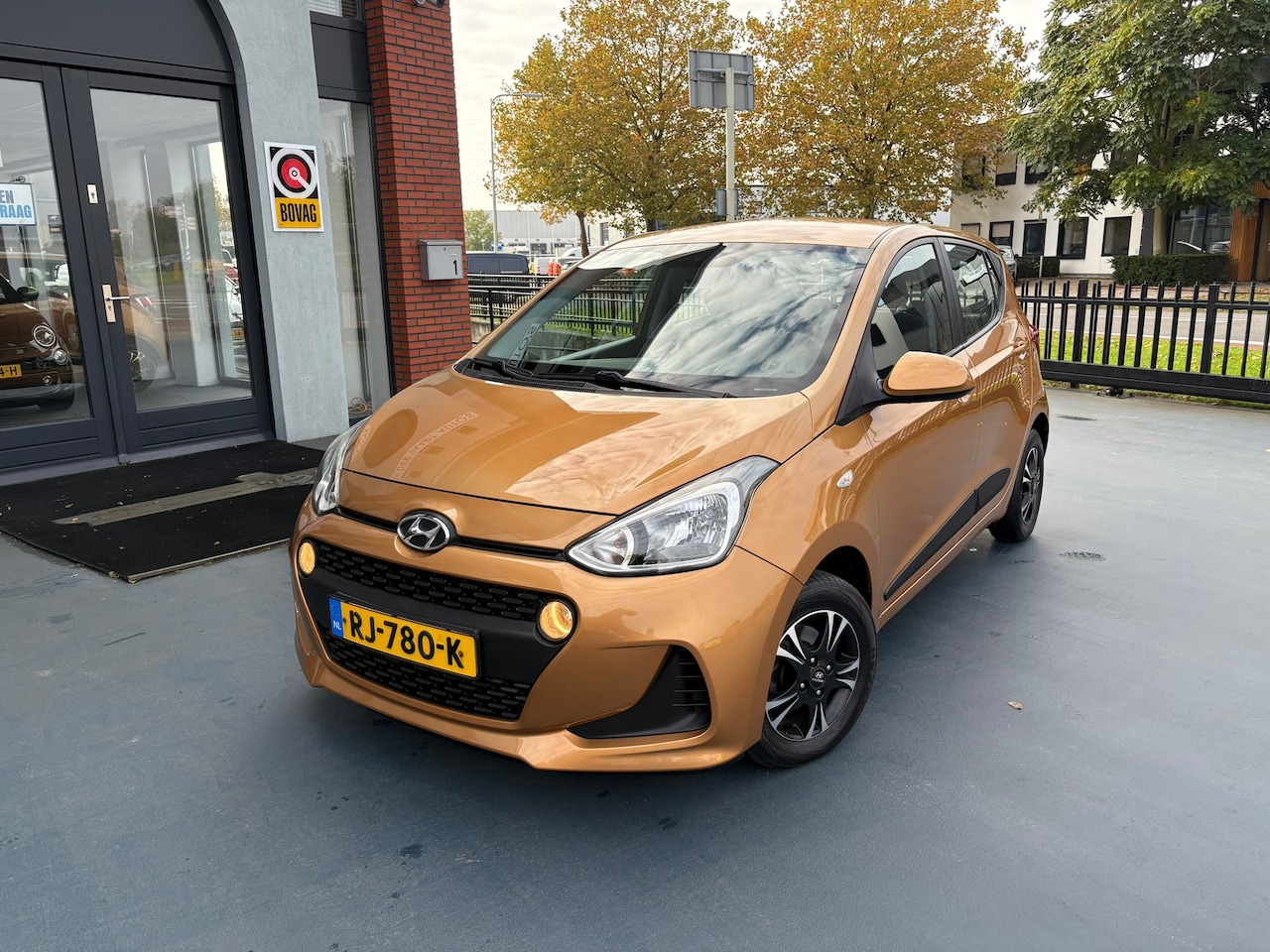 Hyundai i10 - 1.0i Comfort AIRCO LMV CRUISE CONTROL - AutoWereld.nl