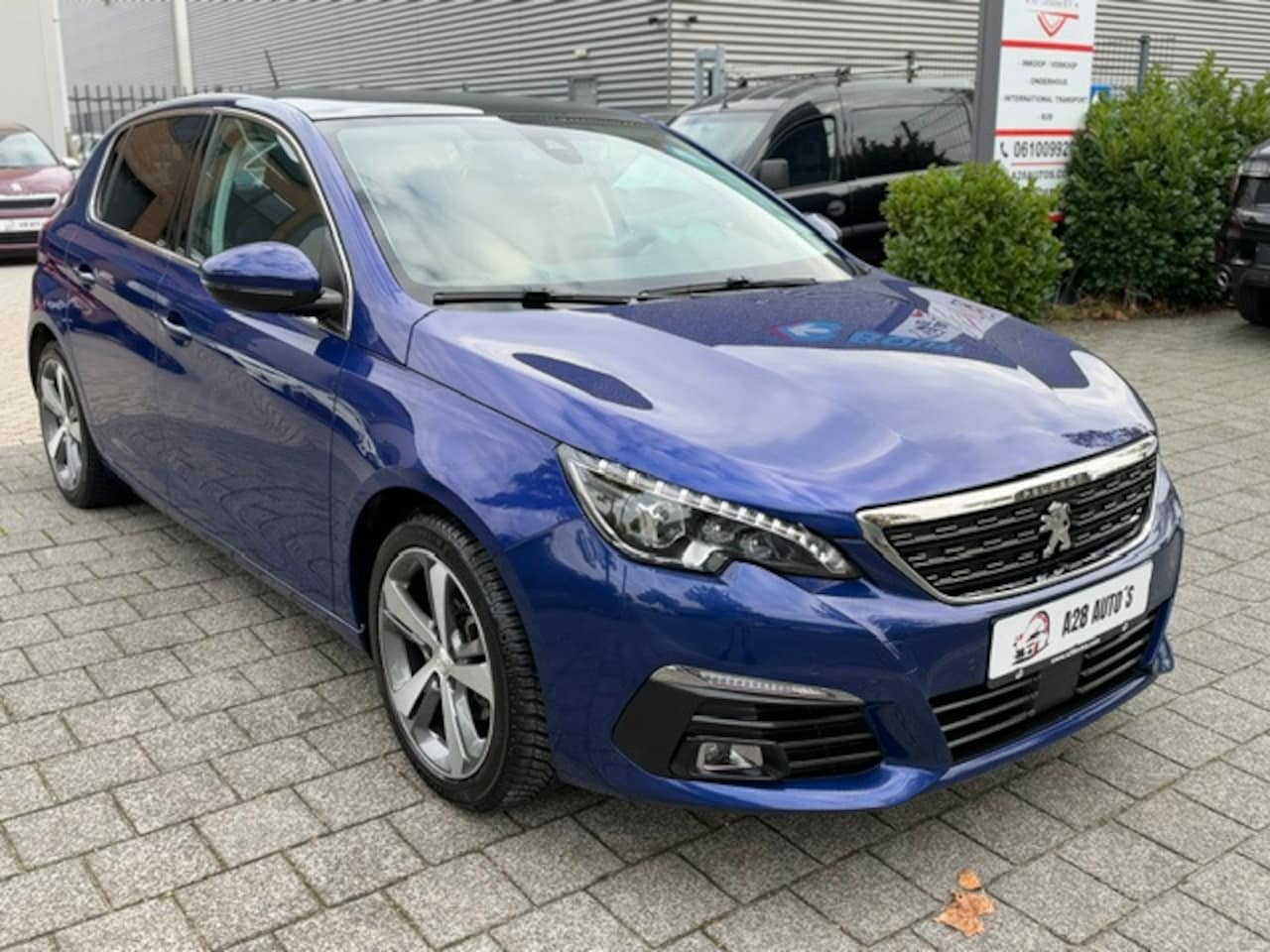 Peugeot 308 - 1.2 PureTech Allure|Pano|Achteruit cam|Cruise contr - AutoWereld.nl