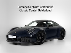 Porsche 911 - Carrera 4 GTS