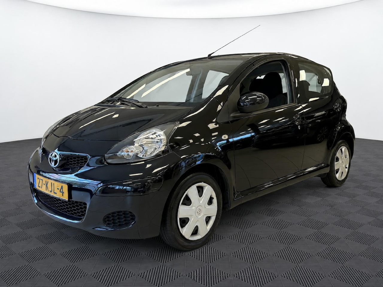 Toyota Aygo - 1.0-12V COMFORT . AIRCO . DEALER ONDERHOUDEN! . SLECHTS 82.000 KM! . - AutoWereld.nl