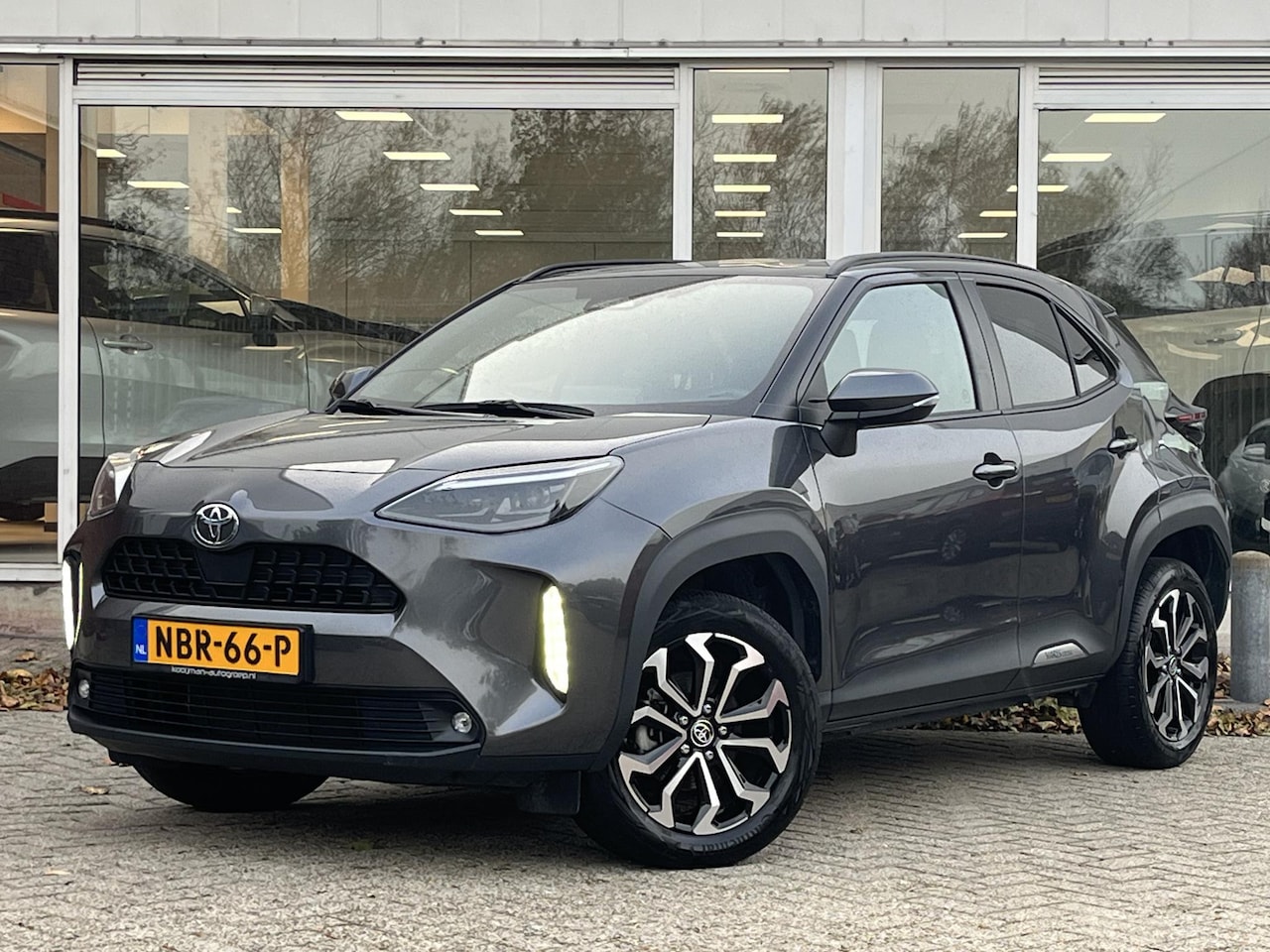Toyota Yaris Cross - 1.5 Hybrid 115 Dynamic 1.5 Hybrid 115 Dynamic - AutoWereld.nl