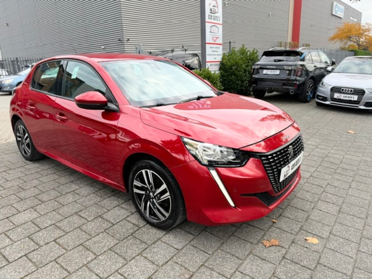 Peugeot 208 - 1.2 PureTech Allure|Automaat|Cruise contr| 360 cam - AutoWereld.nl