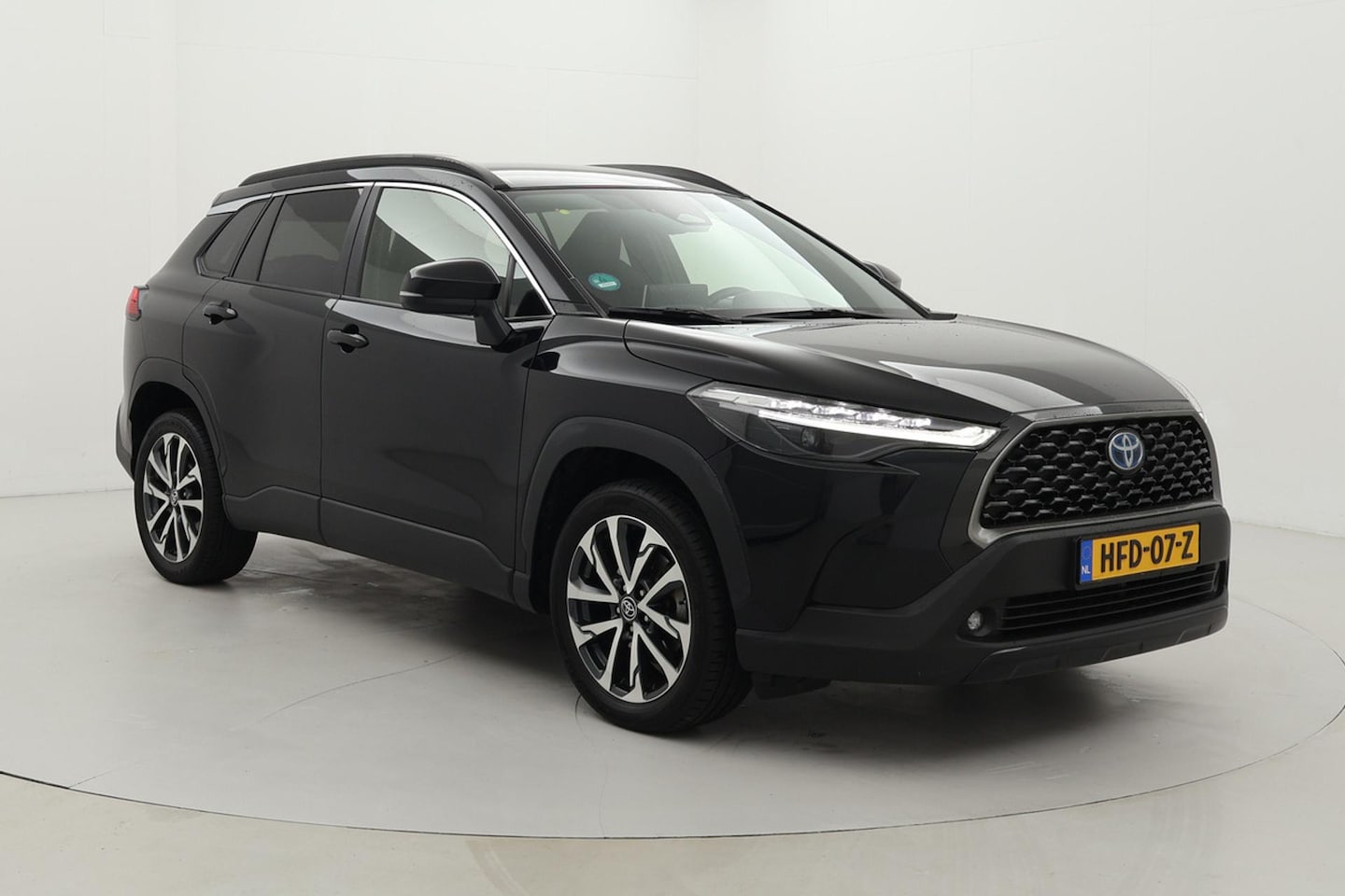 Toyota Corolla Cross - Hybrid 140 Dynamic | Apple Carplay / Android Auto | Stoel-/stuurverwarming | Adaptive Crui - AutoWereld.nl