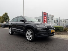Skoda Karoq - 1.5 TSI ACT Style Business | PANO | Carplay | Elektrische Achterklep | Keyless | Camera |