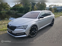 Skoda Superb Combi - 1.5 TSI ACT Sportline / Pano / Memory