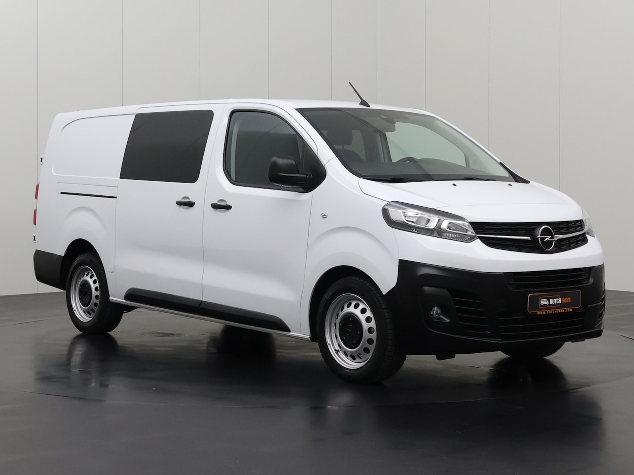 Opel Vivaro - 2.0CDTi Automaat XXl Dubbele Cabine | 2xSchuifdeur | Navigatie | Camera | Multimedia - AutoWereld.nl