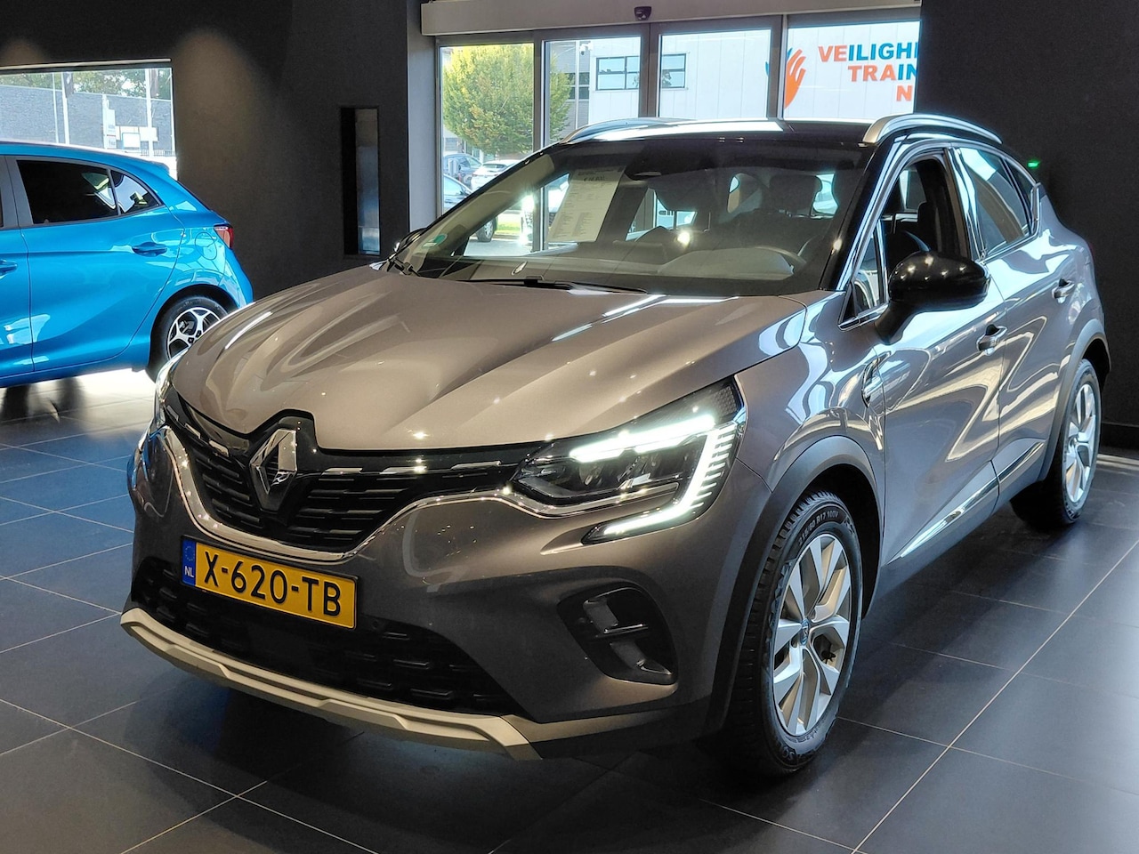 Renault Captur - 1.6 E-Tech PHEV Aut.160pk Intens | Navi | Camera | Led Koplampen | Stoelverwarming | - AutoWereld.nl