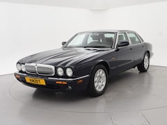 Jaguar XJ - 3.2 V8 AUT. EXECUTIVE *101.262 KM* + LEDER | VERW. VOORRUIT | MEMORY