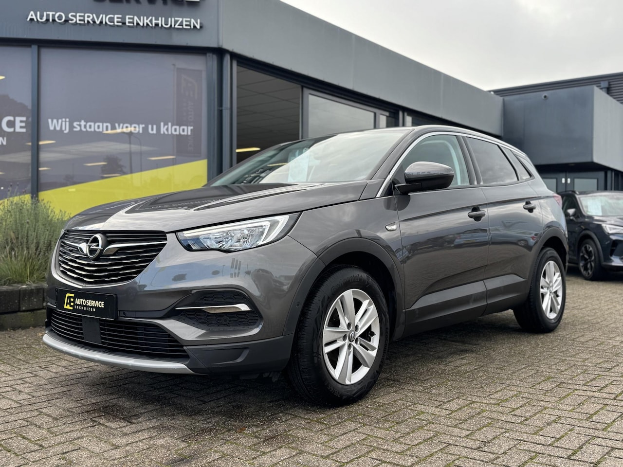 Opel Grandland X - 1.2 Turbo Elegance Rijklaar! Incl. beurt en garantie | NL auto met 100% dealer historie | - AutoWereld.nl