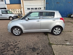 Suzuki Swift - 1.3 Comfort/ airco/goed onderh /boekje aanwezig