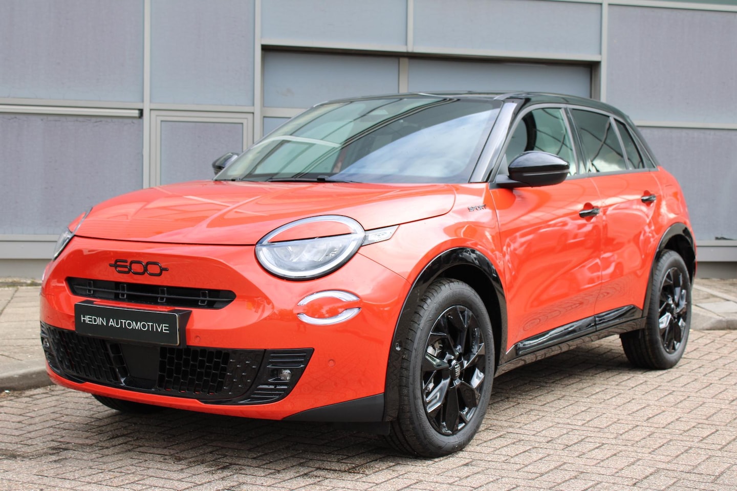 Fiat 600 - Sport 54kWh | Navigatie | Achteruitrijcamera | Climate Control | Stoelverwarming | Apple C - AutoWereld.nl