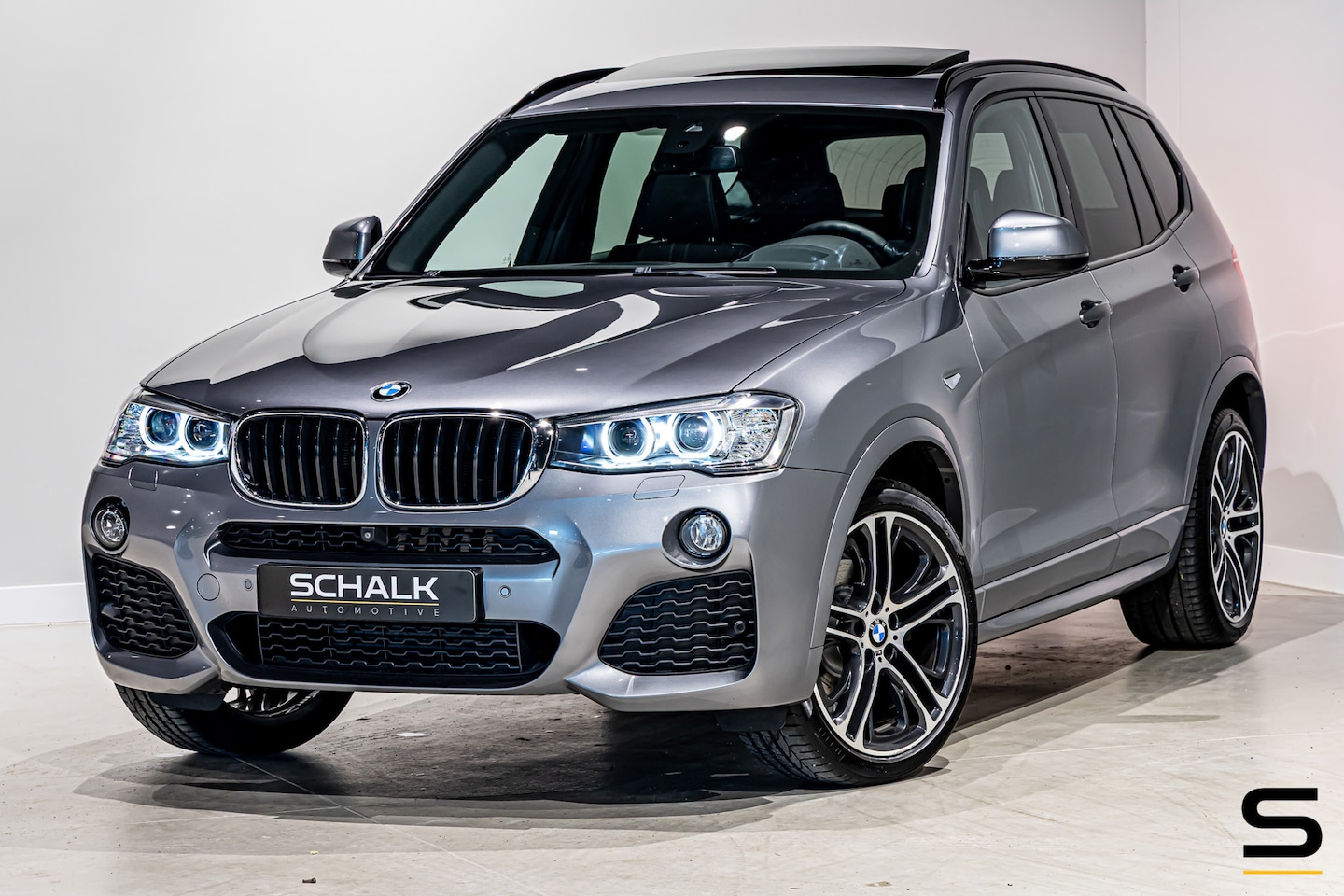 BMW X3 - SDrive20i High Executive|NAP|Pano|Trekhaak|M-Sport|Cam - AutoWereld.nl
