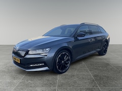 Skoda Superb Combi - 1.4 TSI iV PHEV Sportline Business - Pano - Assist - Trekhaak