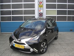 Toyota Aygo - 1.0 VVT-i x-clusiv Automaat 10.196 km