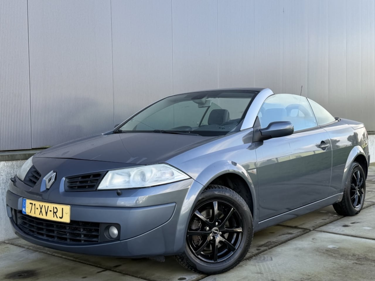Renault Mégane coupé cabriolet - 2.0-16V 135PK Exception / High Tech Edit. / Leder / *NAP* - AutoWereld.nl