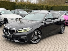 BMW 1-serie - 118i Executive Edition|Automaat|Led|Dakje|18 inch M|Cruise control|Navigatie|Climate contr
