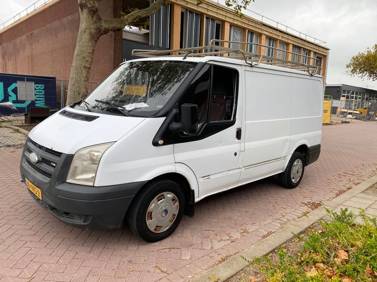 Ford Transit - 260S 2.2 TDCI / Airbag / Elek Ramen / Stuurbekrachtiging / APK 17-5-2027 / Rijdt en Schake - AutoWereld.nl