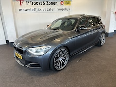 BMW 1-serie - M135i xDrive High Executive 6 Cilinder | Panoramadak | Harman/Kardon | Lederen bekleding |