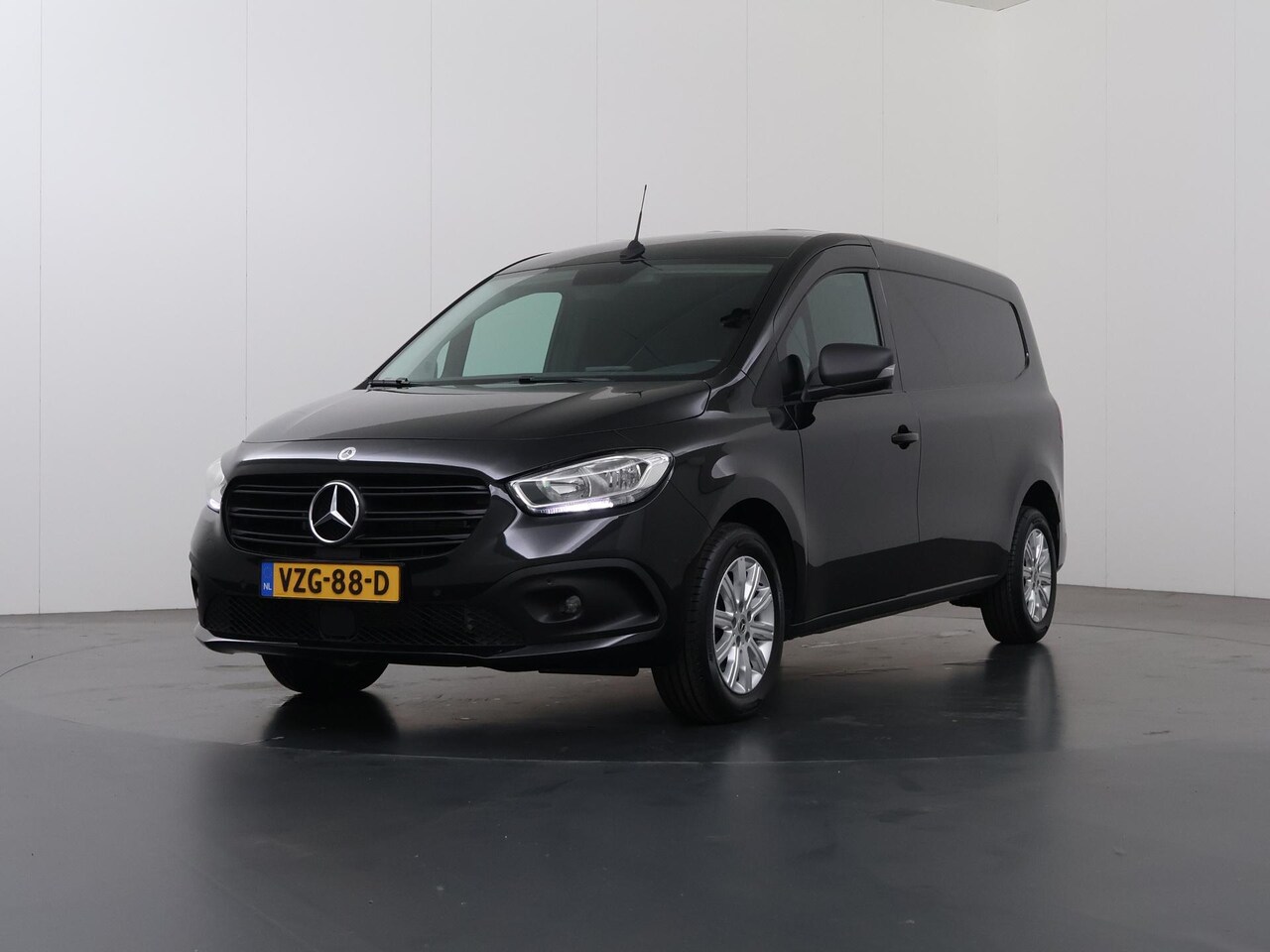 Mercedes-Benz Citan - 112 CDI | AUT. | L2 | PRO | LM VELGEN | NAVIGATIE | PARKEERCAMERA | APPLE CARPLAY | BUMPER - AutoWereld.nl