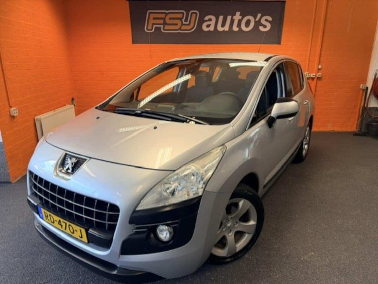 Peugeot 3008 - 1.6 VTI / BLEU-LEASE / NAVI / AIRCO / TOPSTAAT!! - AutoWereld.nl
