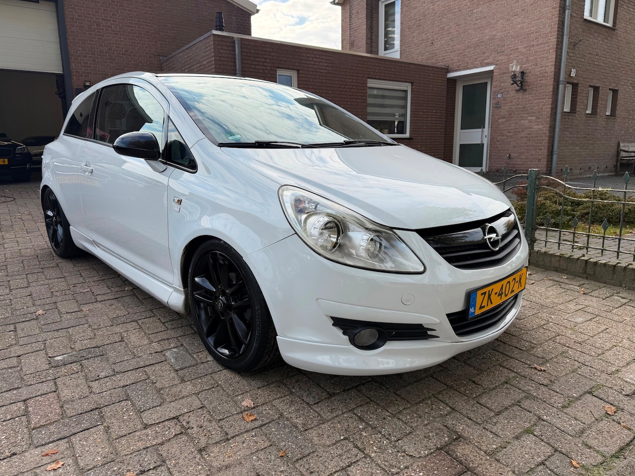 Opel Corsa - 1.4-16V Edition 1.4-16V Edition - AutoWereld.nl