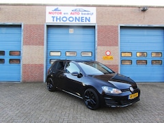 Volkswagen Golf - 1.2 TSI Trendline|5 deurs|boordcomputer|airco|isofix|licht metalen zwarte velgen|navigatie