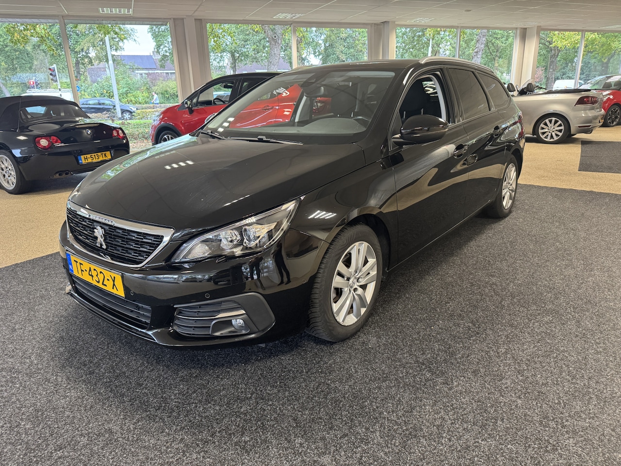 Peugeot 308 SW - 1.2 PureTech Blue Active - AutoWereld.nl