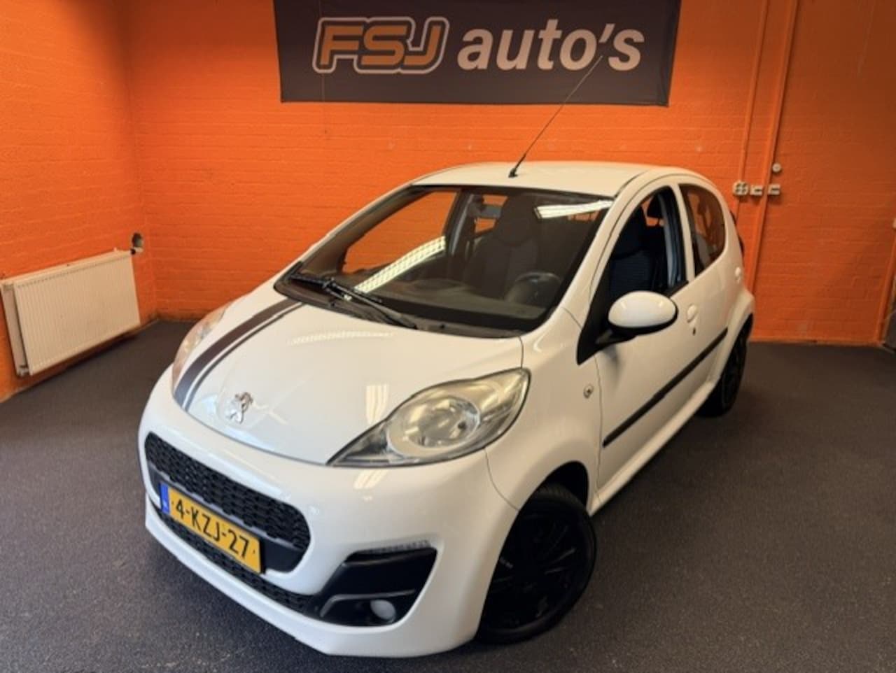 Peugeot 107 - 1.0 12V / 5 DEURS / SPORT / LED / AIRCO!! - AutoWereld.nl