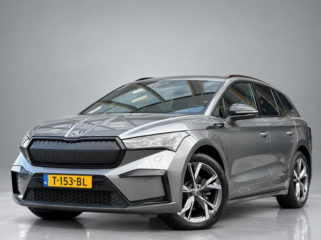 Skoda Enyaq iV - 60 Sportline | Stoelverwarming | ACC | Camera | SOH 95% - AutoWereld.nl