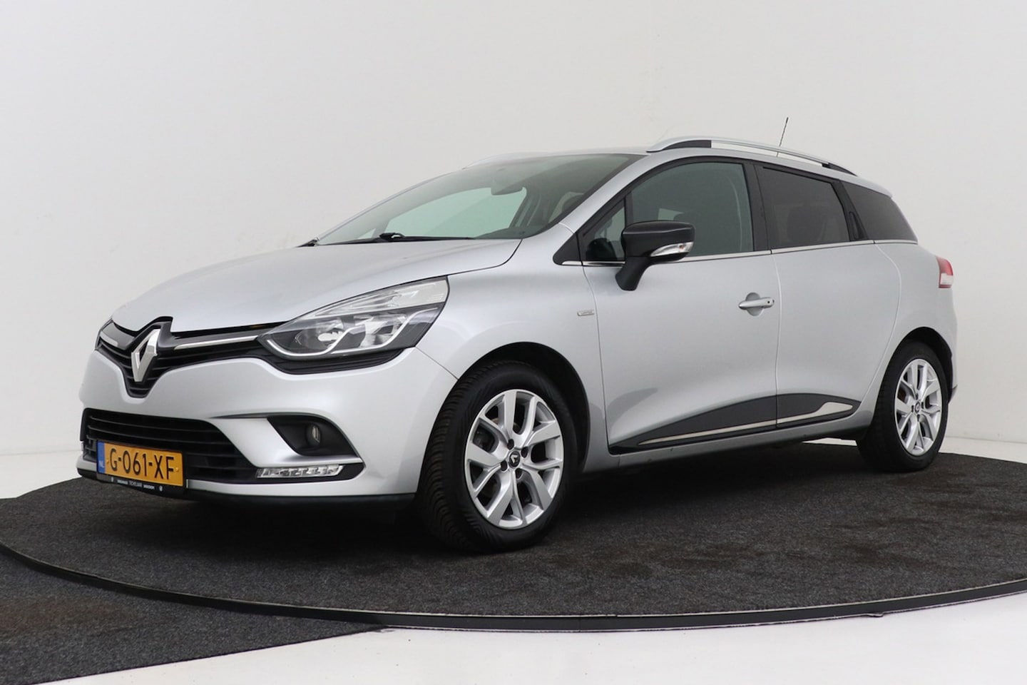 Renault Clio Estate - 0.9 TCe Limited | Org NL | Dealer Ond. | 56.000 KM! | Airco | Navigatie | PDC | Cruise Con - AutoWereld.nl