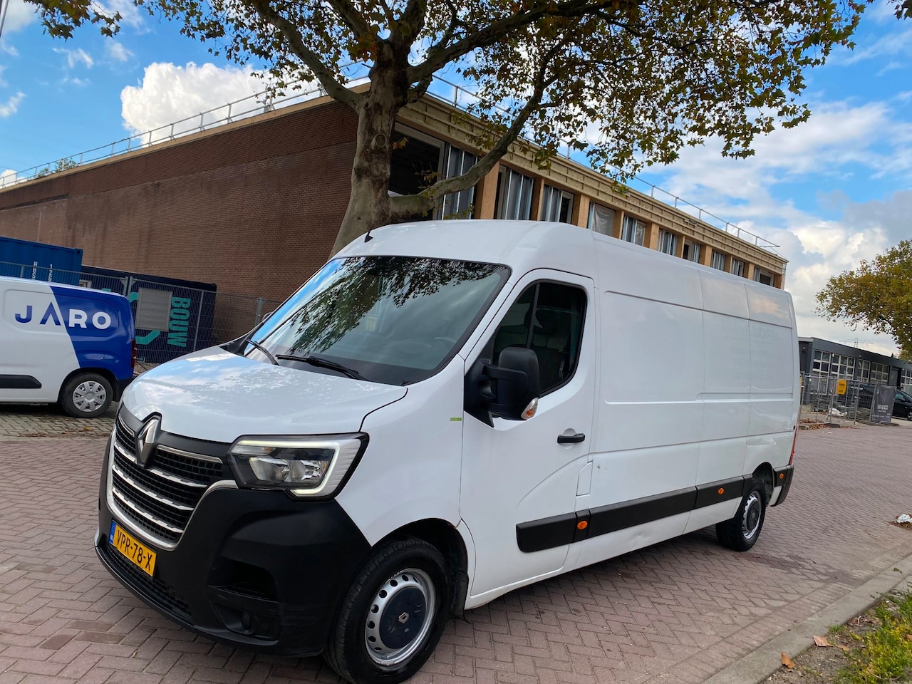 Renault Master - 2.3 CDTI L3H2 / 2019 / Airco / Euro6 / Navigatie / Camera / 3Zits / Airbag / PDC / Elek Ra - AutoWereld.nl