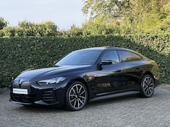 BMW i4 - eDrive40 | M-Sport | Camera | Schuif-/Kanteldak | Comfort Access | Elek. Trekhaak