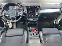Volvo XC40 - 1.5 T3 Momentum Pro | Cruise | Navi | Carplay | Camera |