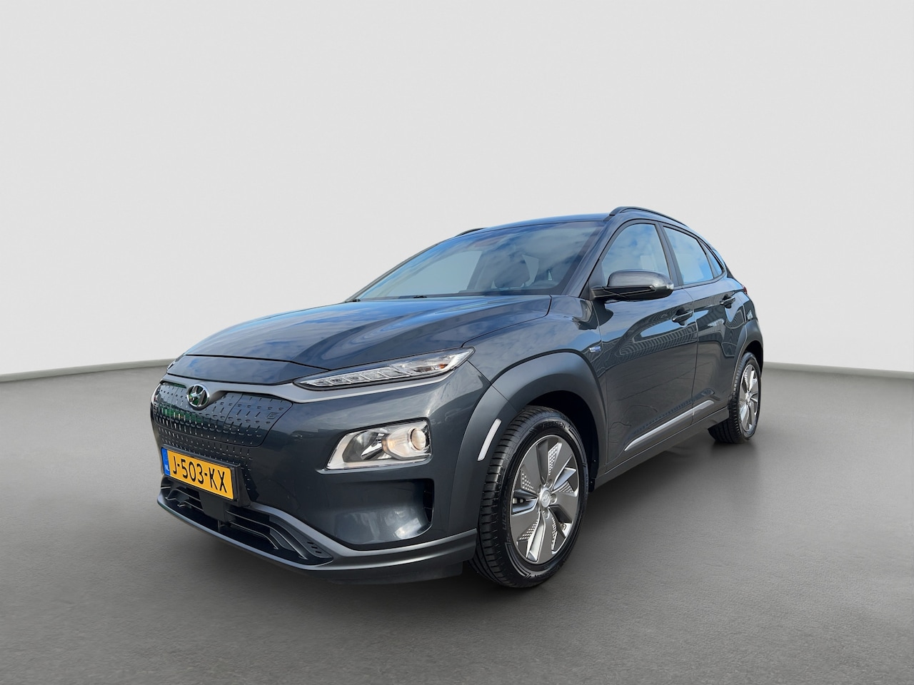 Hyundai Kona Electric - EV 39 kWh 136pk Comfort | Camera | Carplay | Parkeersensoren | Bestuurdersstoel in hoogte - AutoWereld.nl