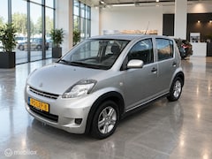 Daihatsu Sirion 2 - 1.0-12V Premium