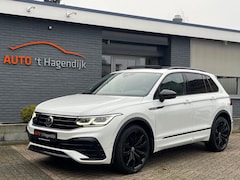 Volkswagen Tiguan - 1.5 TSI R-Line 150PK AUT pano trekh 20"