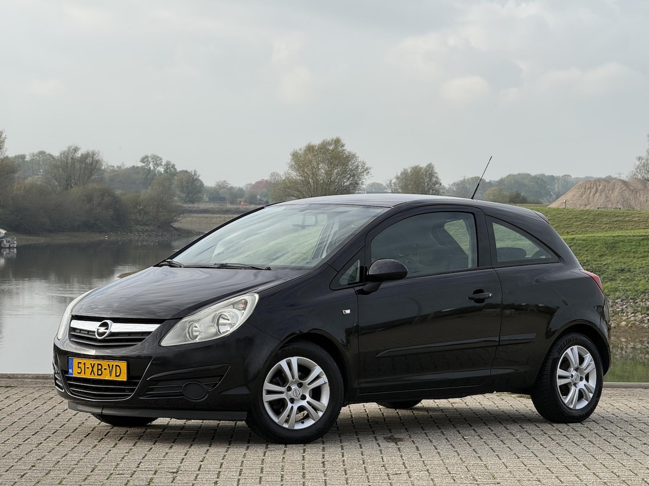 Opel Corsa - 1.2-16V Business Airco | CarPlay - AutoWereld.nl